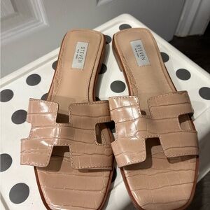Seven7 Tan Slide Sandals with Modern Minimalist Design
